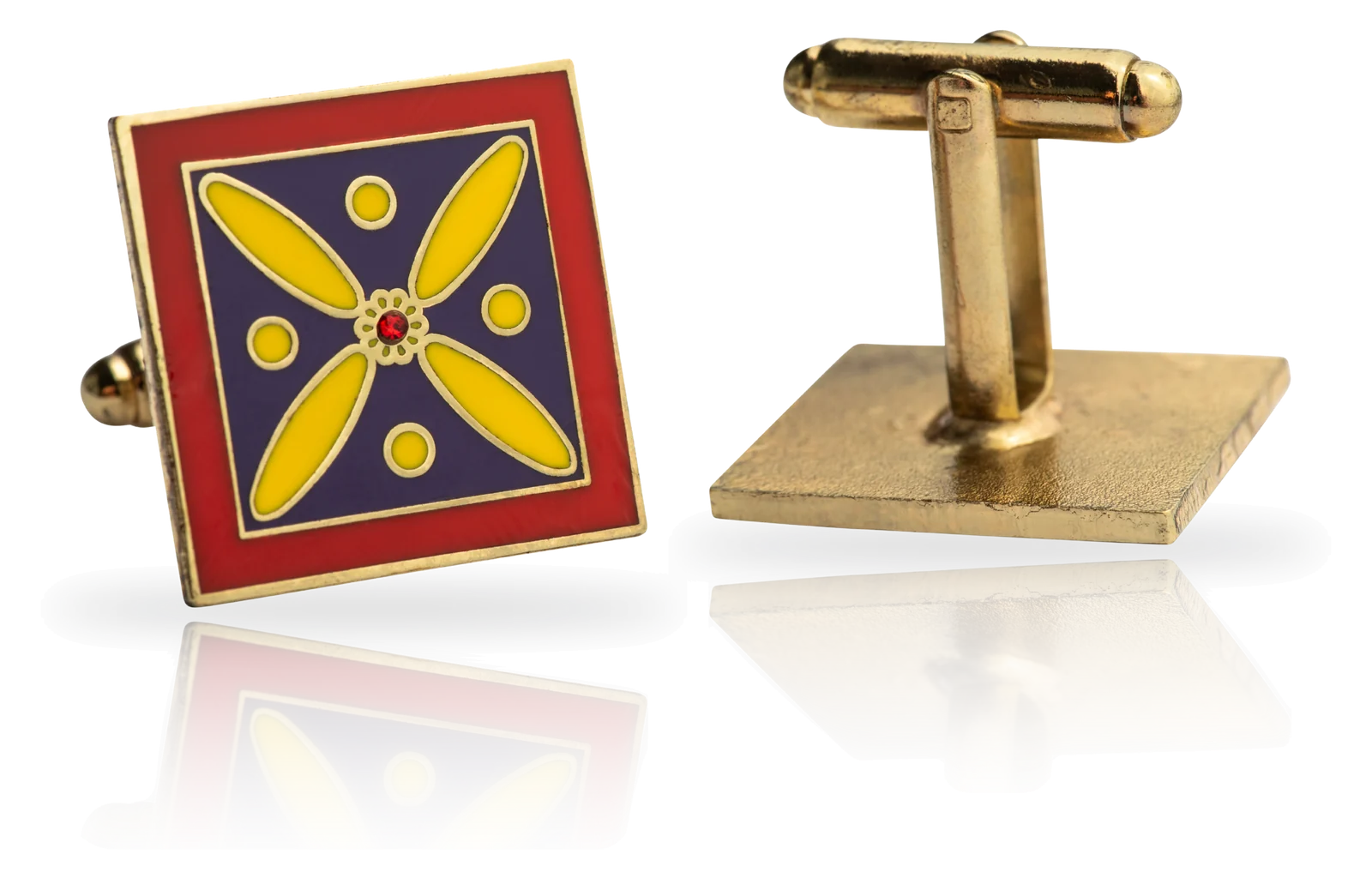 Derafsh cufflink, front and back